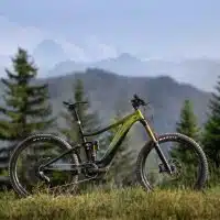 Giant-Reign-E+-view