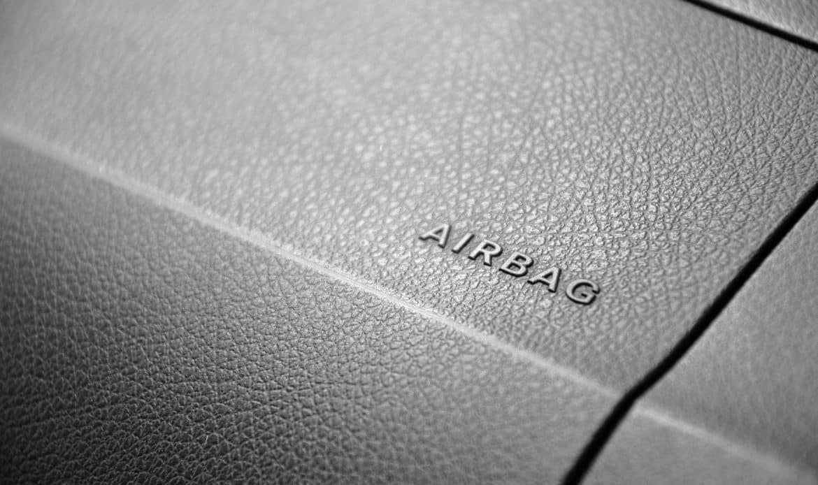 2-les-airbags-defectueux-de-takata-un-defi-pour-les-conducteurs-et-lindustrie-automobile