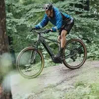 1-lidl-crivit-peak-709-une-revolution-electrique-sur-deux-roues