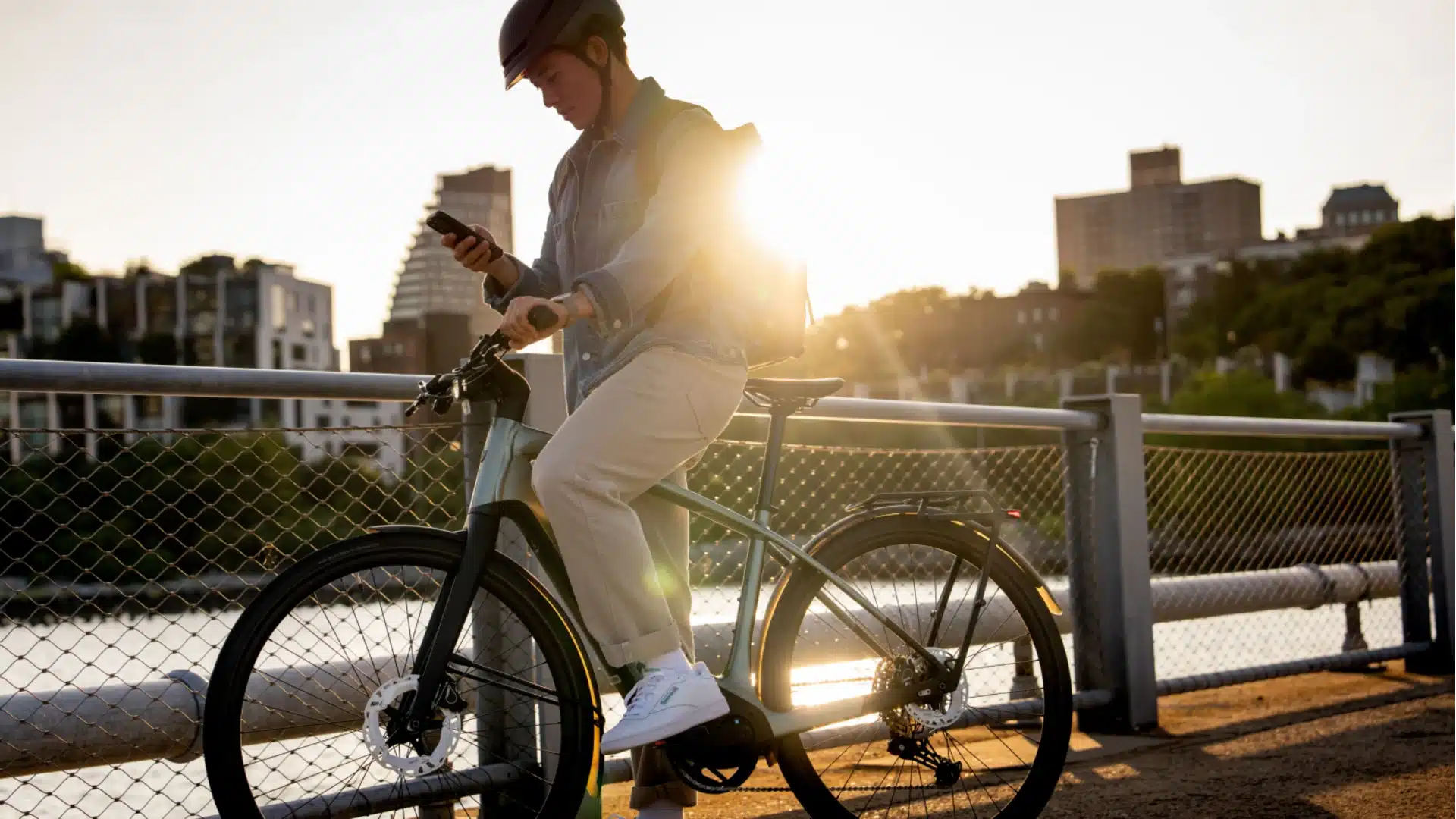 decouverte-du-trek-fx7-le-velo-electrique-qui-reinvente-la-mobilite-urbaine