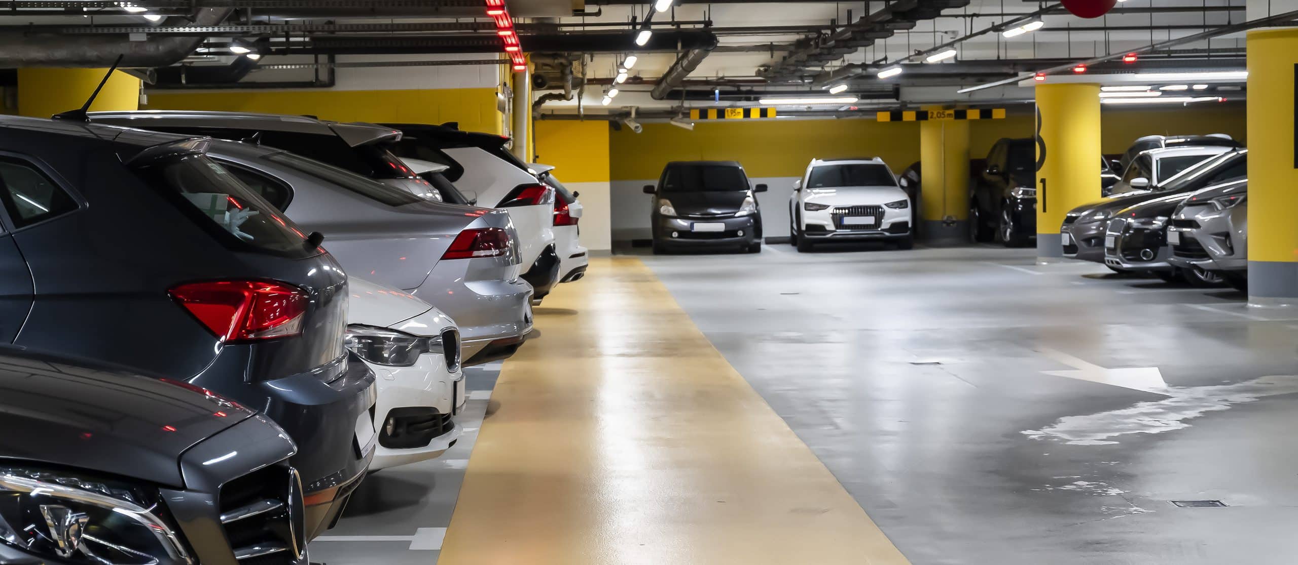 mefiez-vous-des-parkings-prives-proches-des-aeroports-une-economie-a-quel-prix