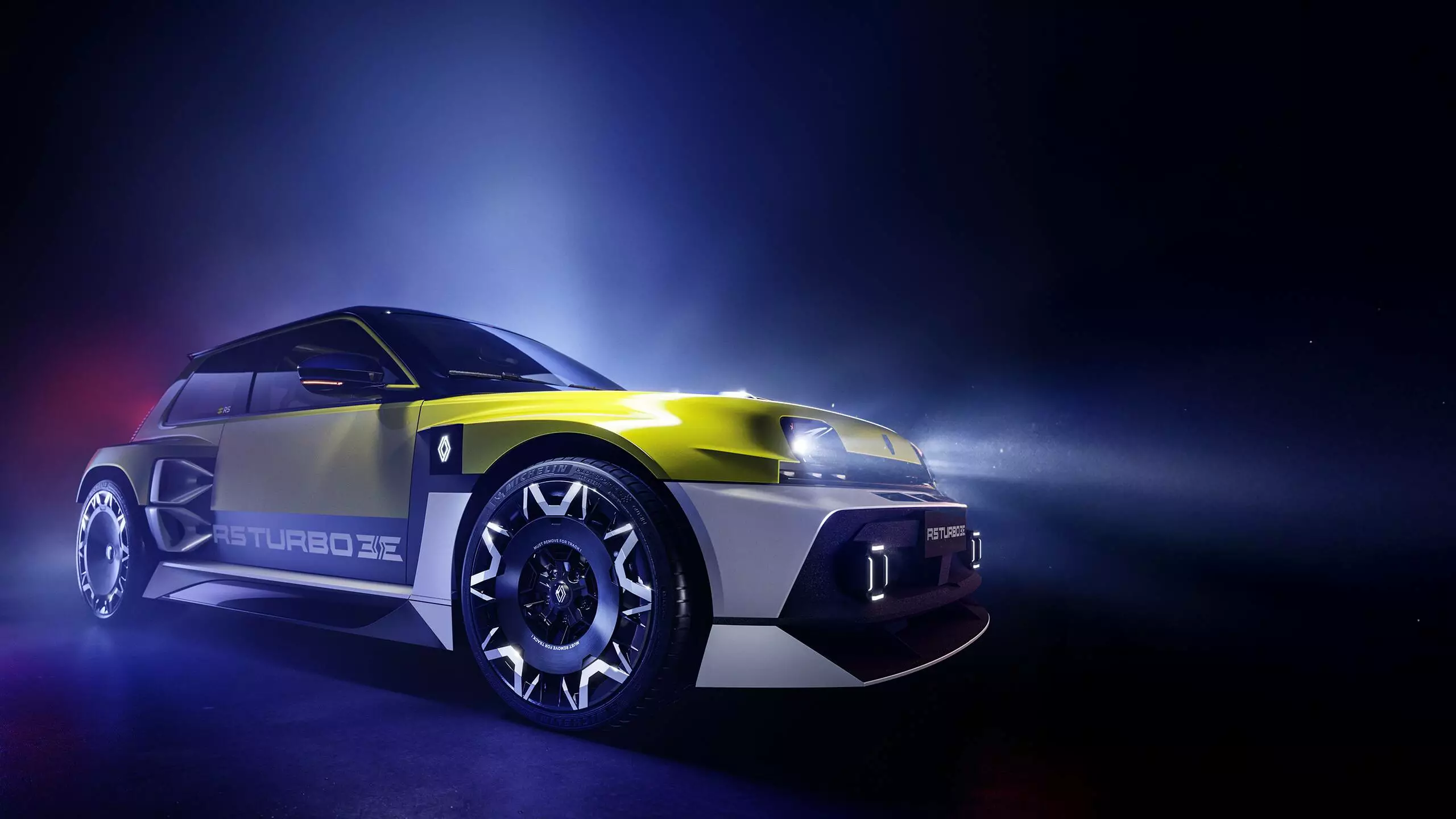 comment-la-renault-5-turbo-3e-captive-les-amateurs-de-supercars