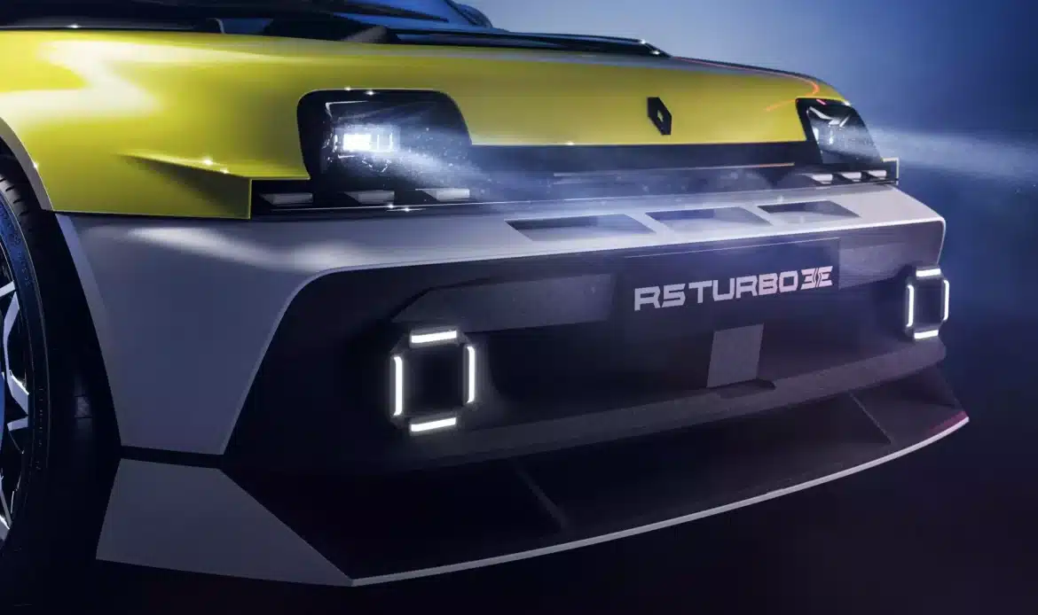 2-comment-la-renault-5-turbo-3e-captive-les-amateurs-de-supercars