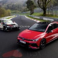 1-volkswagen-golf-gti-edition-50-la-compacte-sportive-celebre-ses-50-ans-en-beaute