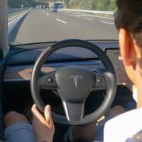 1-tesla-plonge-en-europe-malgre-le-succes-de-l-electrique