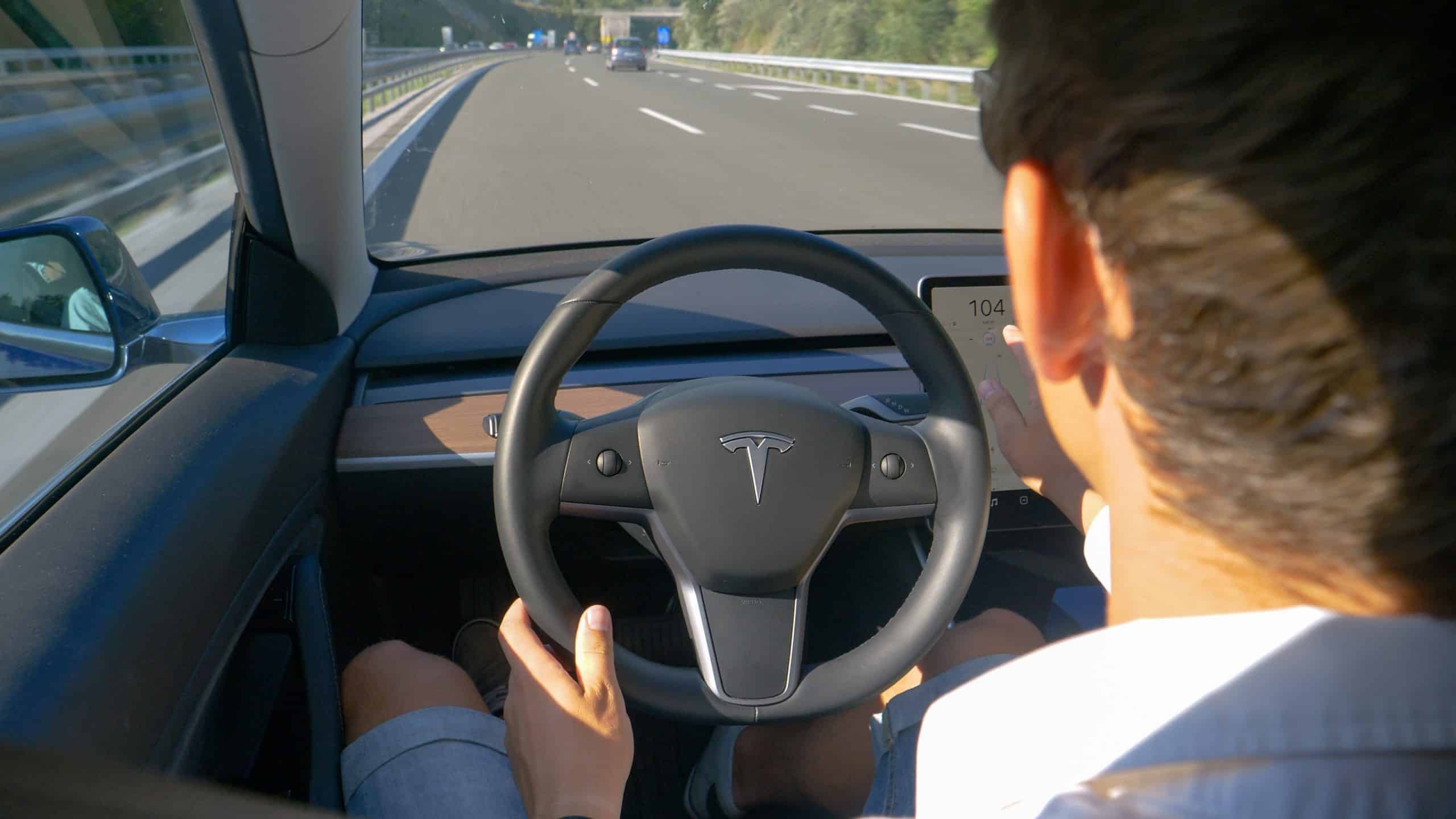 tesla-plonge-en-europe-malgre-le-succes-de-l-electrique