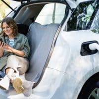 1-vacances-en-voiture-electrique-7-habitudes-que-l-on-oublie-pour-de-bon