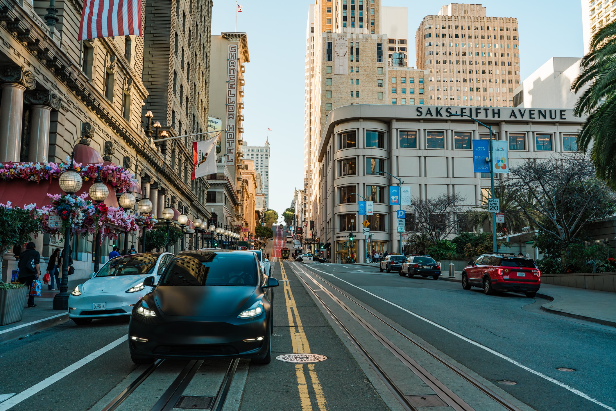 californie-et-donald-trump-duel-autour-des-voitures-electriques-et-de-l-avenir-automobile-americain