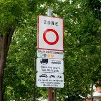 1-les-zones-a-faibles-emissions-pourquoi-leur-suppression-suscite-t-elle-la-controverse