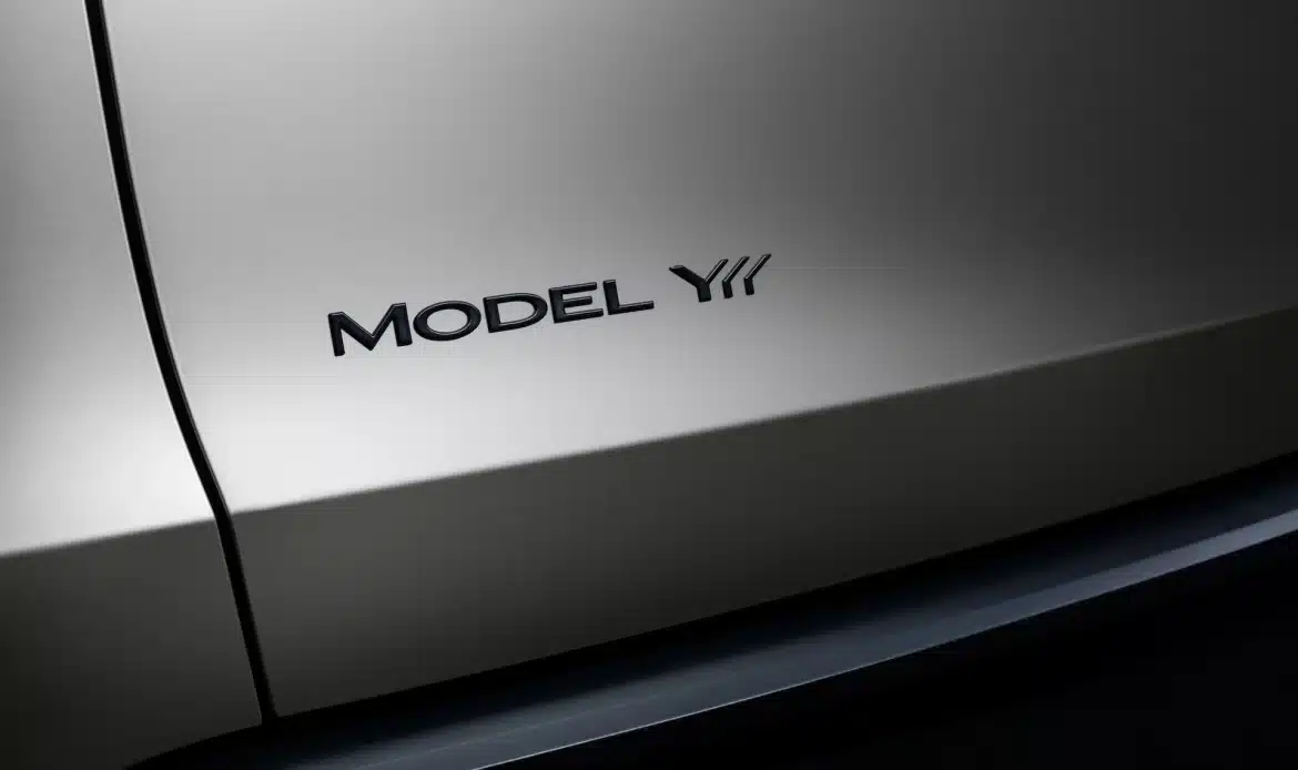 2-tesla-model-yl-le-suv-electrique-6-places-qui-change-la-donne