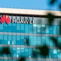 1-huawei-bouleverse-la-mobilite-avec-sa-batterie-solide-de-nouvelle-generation