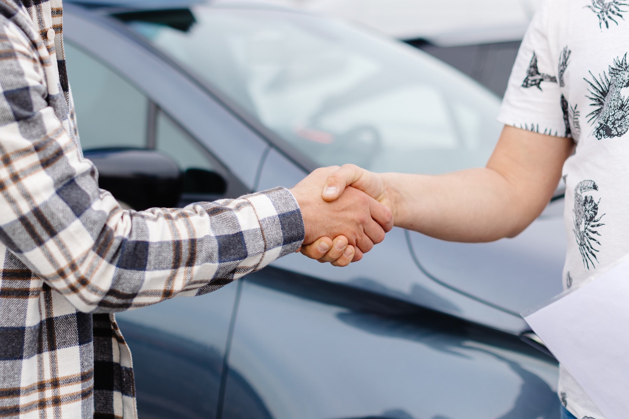 voitures-electriques-d-occasion-des-prix-en-chute-libre-la-provence-en-tete