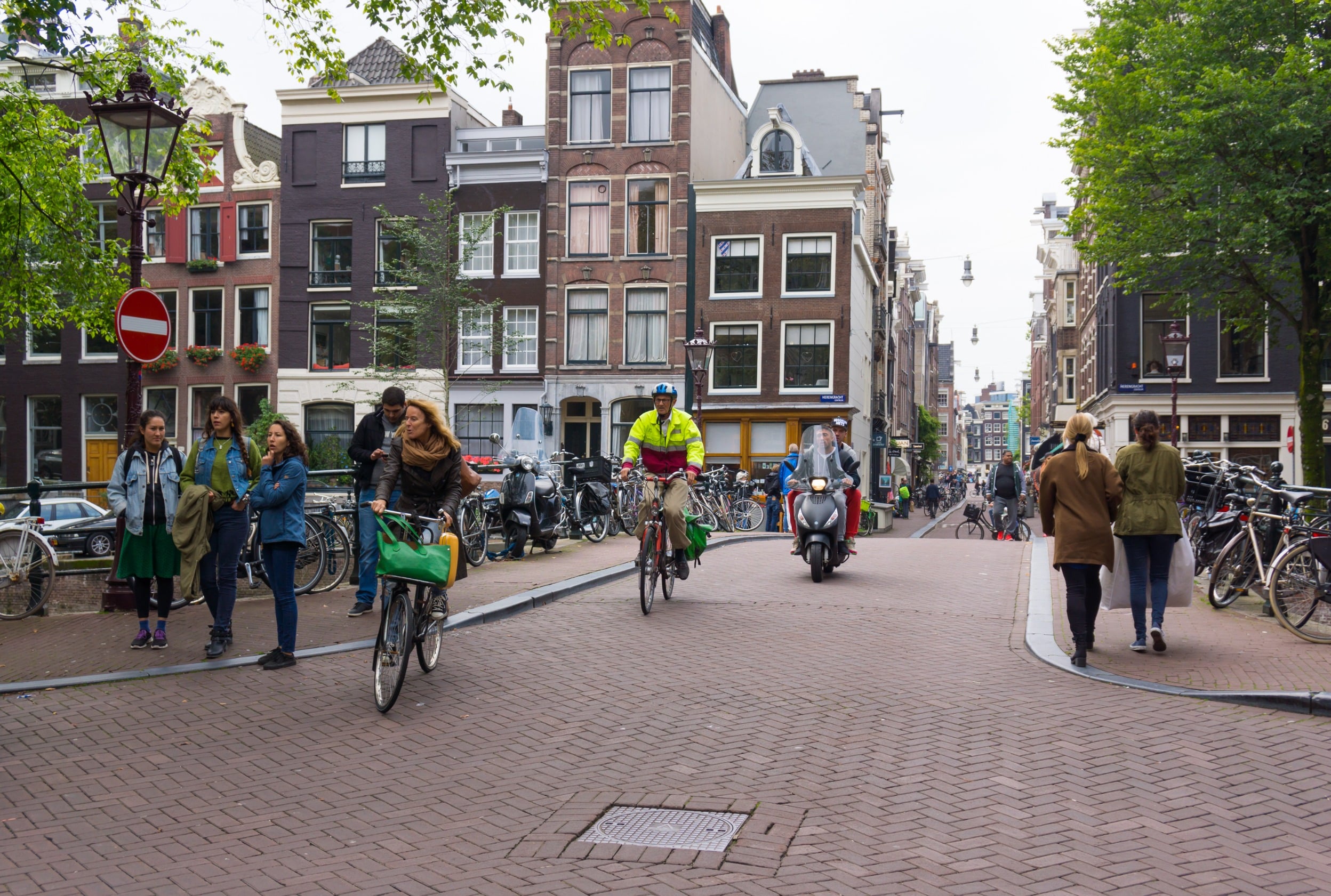 velo-urbain-la-solution-ideale-pour-se-deplacer-en-ville-au-quotidien