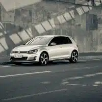 1-golf-electrique-le-report-qui-chamboule-la-strategie-de-volkswagen