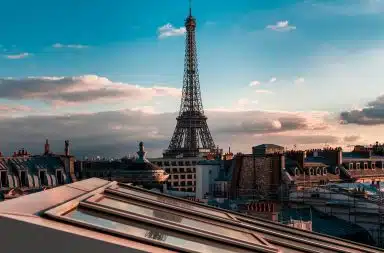 1-aurelien-fontenoy-pulverise-le-record-de-la-montee-de-la-tour-eiffel-a-velo
