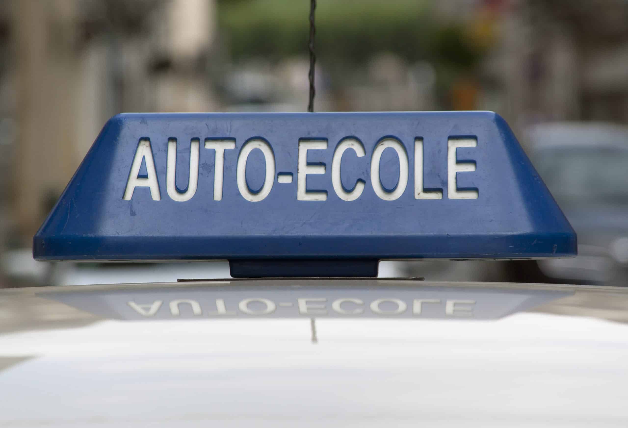 les-auto-ecoles-francaises-se-mobilisent-pour-augmenter-les-places-d-examen-au-permis-de-conduire