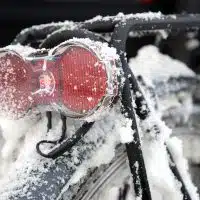 1-velo-en-hiver-conseils-et-astuces-pour-rester-visible-et-pedaler-en-toute-securite