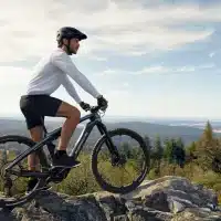 1-porsche-abandonne-la-fabrication-de-ses-propres-velos-electriques-decryptage-d-un-changement-de-cap